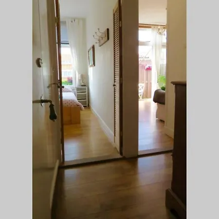 Beachtime Close To The Beach, Centre *