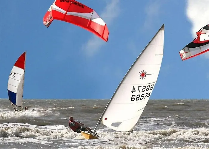 Beachtime Close To The Beach, Centre